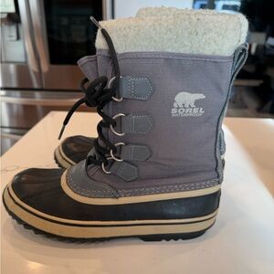Sorel WINTER CARNIVAL™ Women's Waterproof Boot! Size 9